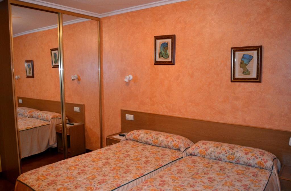 Hostal Residencia Bahia Laxe Exteriör bild